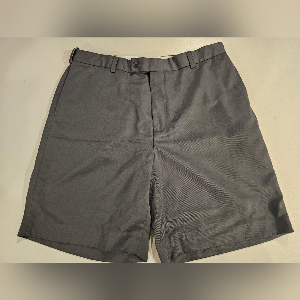 Lyle & Scott Mens Size 36 Gray Shorts